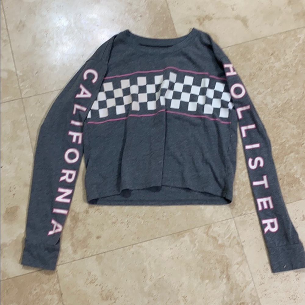 hollister long sleeve grey cropped t shirt